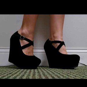DELICACY Black Velvet Platform Wedges